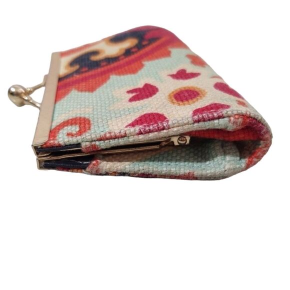 Floral Women's Clutch Wallet - Picture 4 of 10